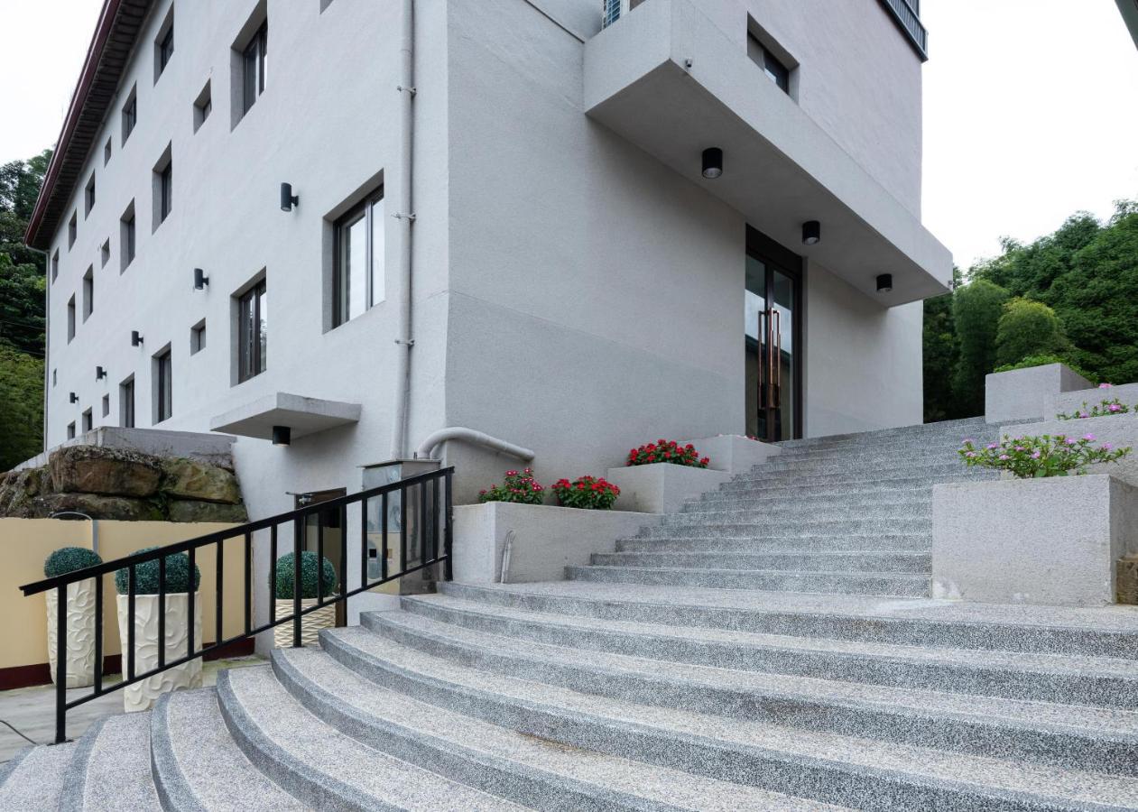 名竹旅社 Minzu Hotel Lugu Exteriör bild
